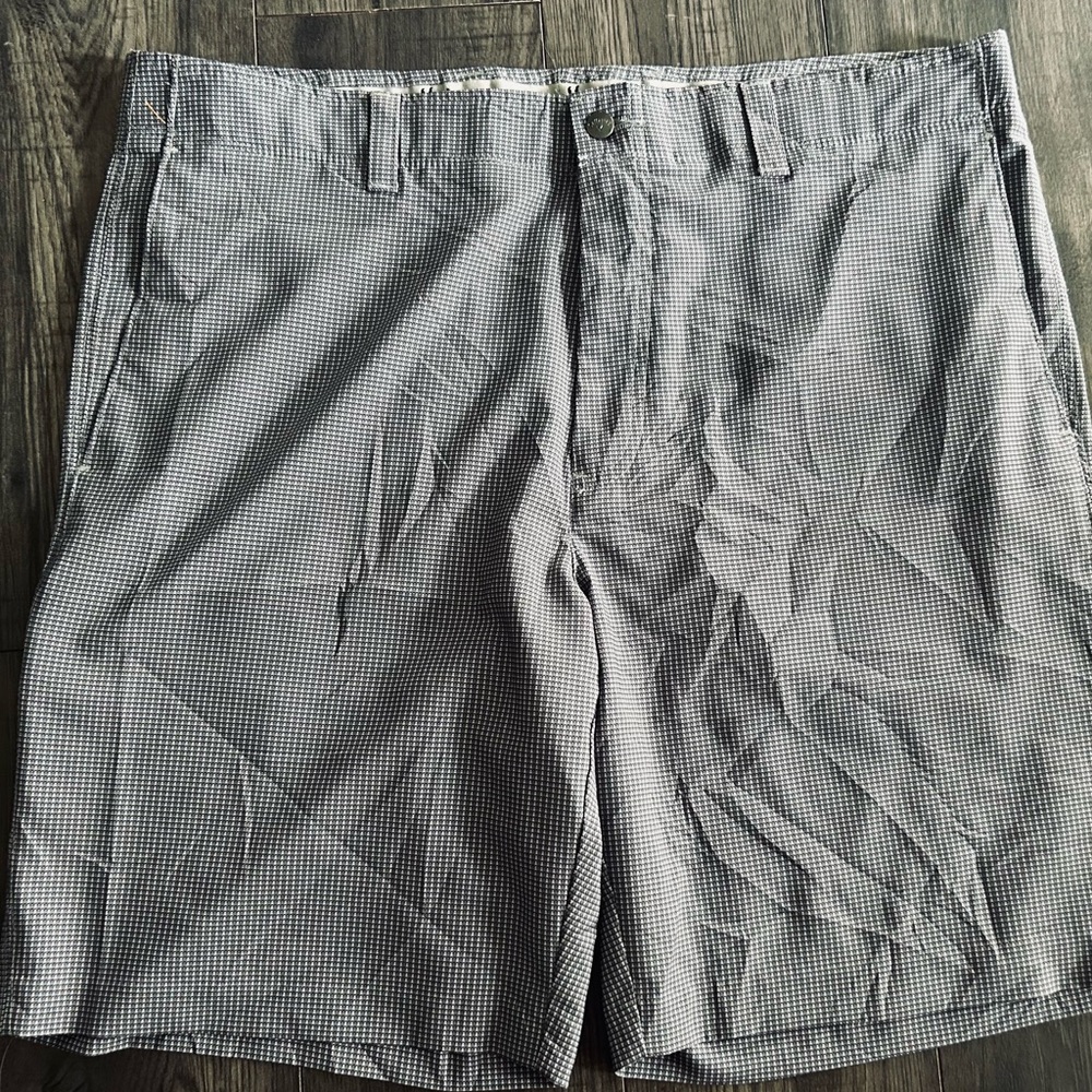 CALLAWAY men’s size 38 golf shorts